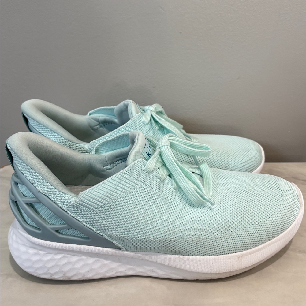 Kizik Athens Handsfree Slip On Women's Athletic  Mint Sneakers Size 8 Wide - Picture 10 of 12